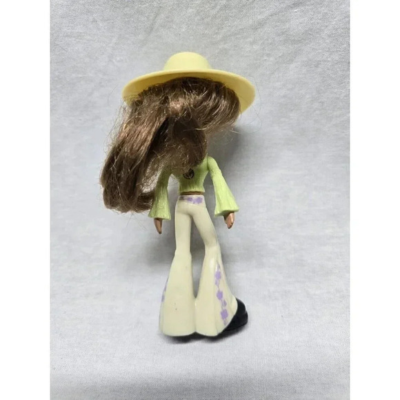 2003 Bratz McDonalds Girlz Girl Doll YASMIN - Picture 6 of 9